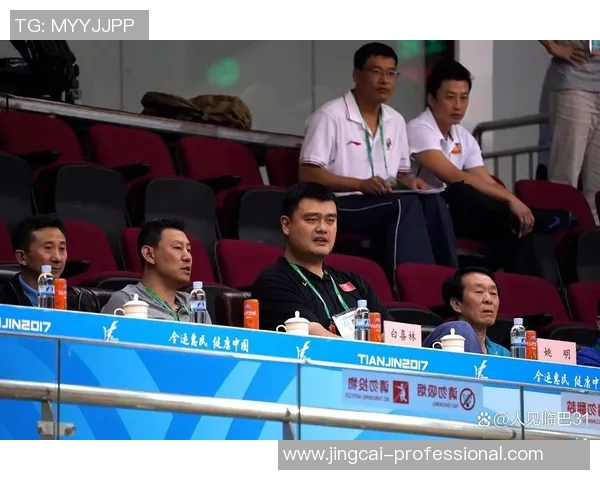 白喜林与姚明的传奇交汇：篮球与艺术的完美融合之旅