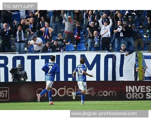 友谊赛平局收官里昂与巴黎圣日耳曼争议判罚引发全场热议