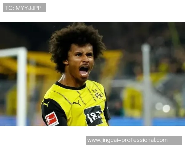 意甲激战曼联大胜多特蒙德点球大战瞬间点燃全场激情