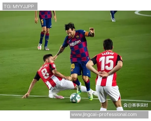 足总杯激战巴萨与尤文图斯战平精彩瞬间引发全场热烈反响 足总杯激战巴萨与尤文图斯战平精彩瞬间引发全场热烈反响